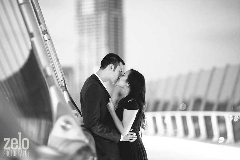 black-and-white-kiss-engagement-session-san-diego-zelo-photography