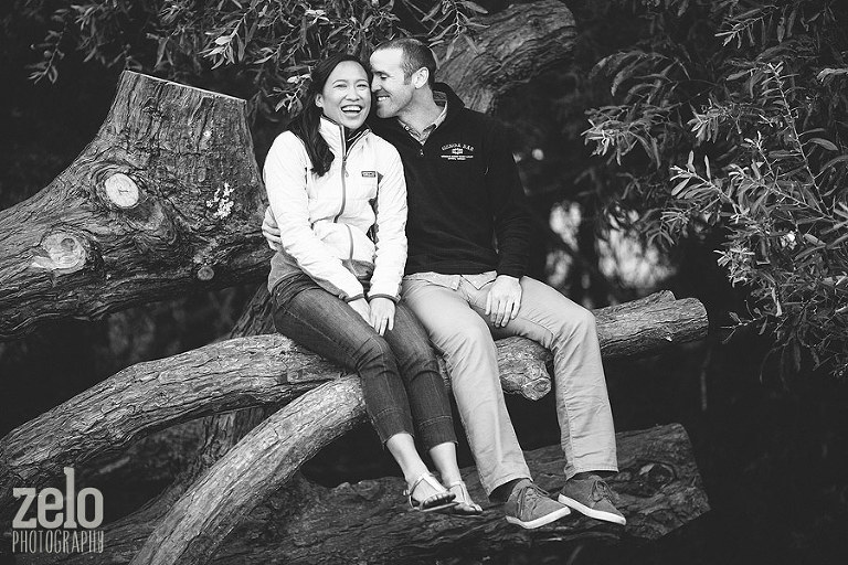 outdoors-engagement-session-fallen-tree