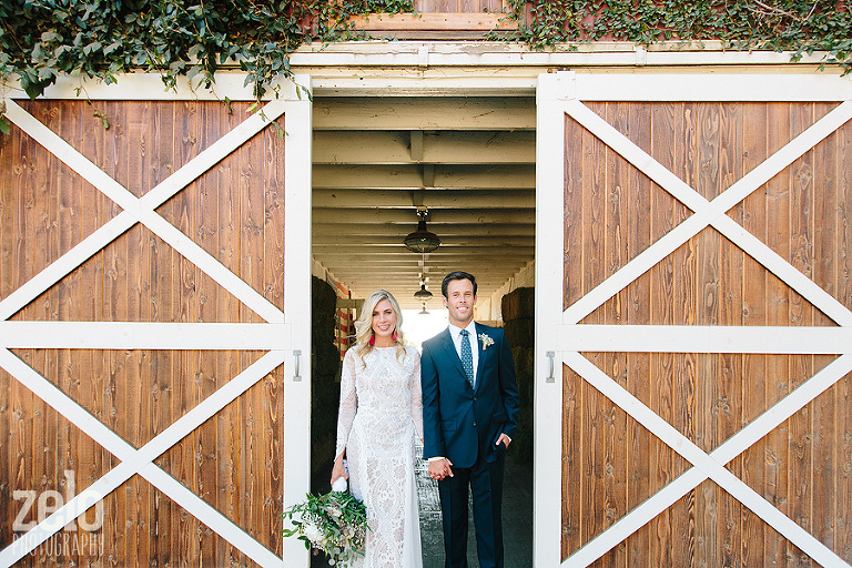 modern-barn-doors-stuff-seth-makes-ranch-wedding