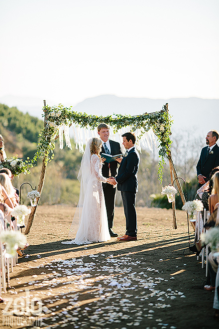 wedding-with-a-view-ceremony-at-condors-nest-ranch
