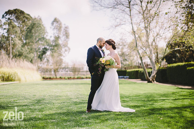modern-wedding-couple-sonoma-in-the-spring