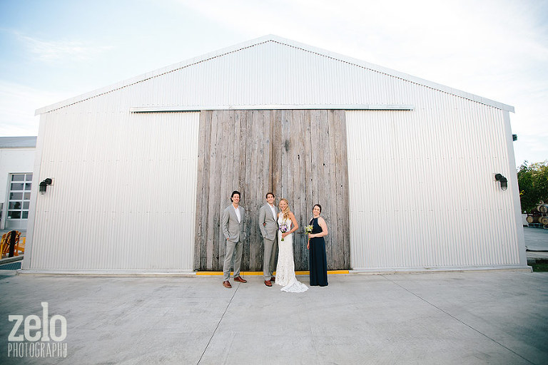 modern-barn-wedding-reclaimed-wood