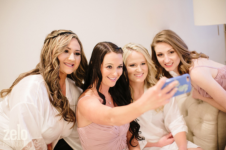 wedding-day-bride-selfie
