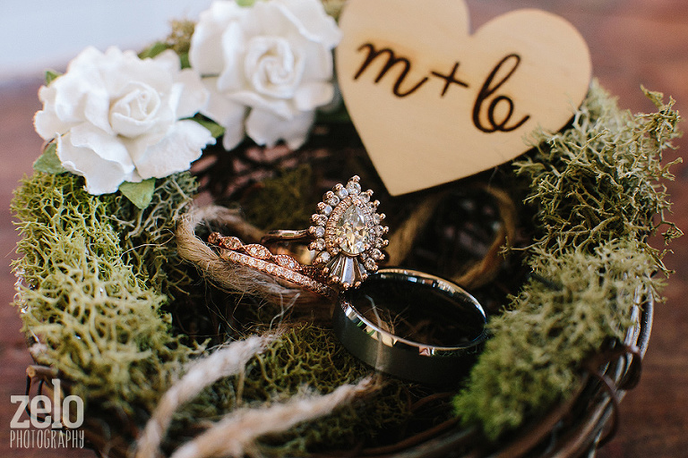 mossy-woodsy-wedding-rings