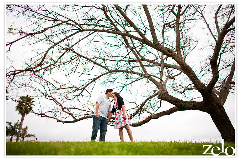 bride-and-groom-under-a-tree